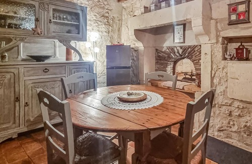 Saint-Sulpice-de-Cognac House | Look forward to a special vacation in charming walls.