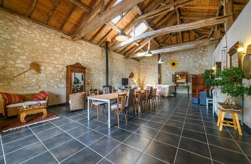 Castelmoron-sur-Lot Villa | Lot & Garonne - Magnifique gîte de groupe avec piscine et vue panoramique en pleine campagne Proche Agen
