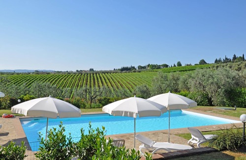 San Pietro in Bossolo Apartment | Lovely apartment for 6 people with WIFI, pool, A/C and panoramic view, close to Greve In Chianti