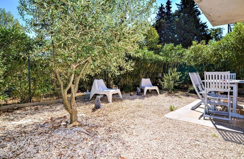 Orange Apartment | Lovely apartment in Orange with kitchen