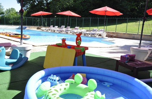 La Rochebeaucourt-et-Argentine Cottage | Lovely complex of 5 gites,10 acres- heated pool, games room, fishing lake.