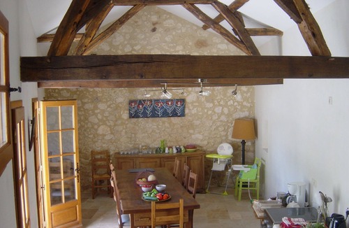 Saint-Martin-des-Combes House | Lovely house in a green setting in Perigord Purple - ideal for children