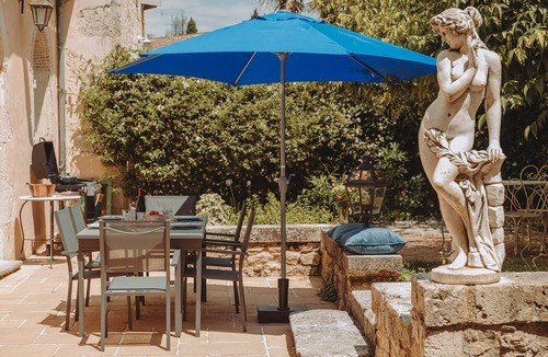 Vianne House | Lovely french house in a medieval village - private pool, ping pong & game room