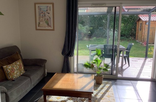 Boucau House | Lovely house with south-facing garden. 3 km from the beach