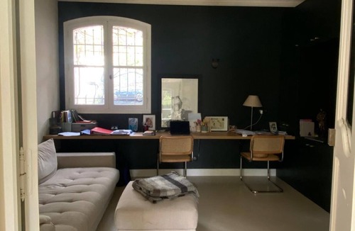 Est House | Lovely, quiet family home with terrace, garden and swimming pool. Near center