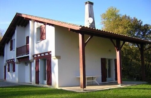 Espelette House | Lovely rental house for vacation in Espelette (Basque country) for 10 to 12 pers