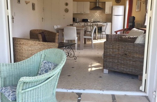 Vaux-sur-Mer Villa | Low prices linen included villa 300 m Nauzan beach business quiet green space