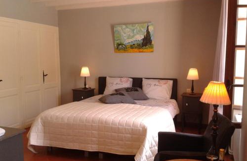Savignac-de-Duras Bed & Breakfast | Luxe B&B maison á votre santé, in Bordeaux Wine Region