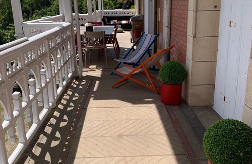 Arcachon Apartment | Luxurious 140m2 apartment, terrace, garden, beach at 100m, renovated by architect