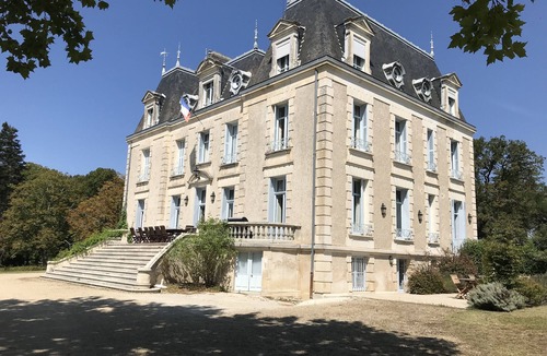 Journet House | Luxurious Chateau with Private Pool, Tennis and Par 3 Golf