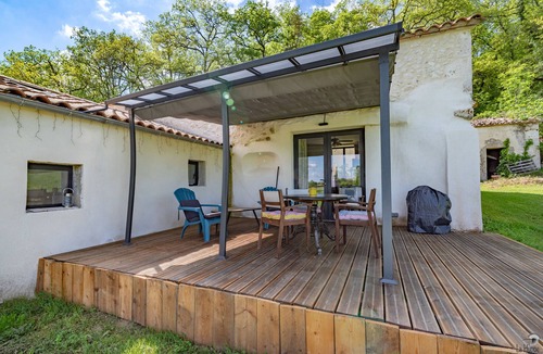 Razac-d'Eymet Cottage | Luxury 1 bd gite. Rural & Peaceful. Eymet just 5 mins away. Fast Starlink WIFI.
