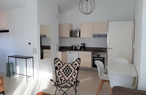 Saint-Jean-de-Luz City Center Apartment | Luxury Apartment in Heart of Saint-Jean-de-Luz, 200m from Beach