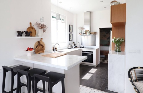 Ciboure Apartment | Luxury Basque Apartment - South facing with terrace, private garden & BBQ area.