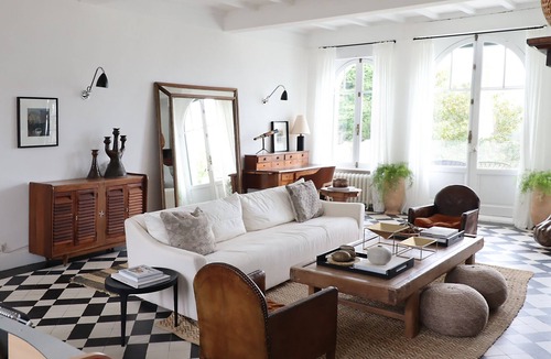 Ciboure Apartment | Luxury Basque Apartment - South facing with terrace, private garden & BBQ area.