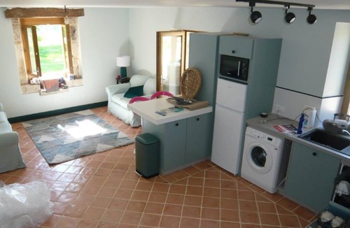 Boisse Cottage | luxury gite for couples, no children. Peace, great views, large pool and spa.