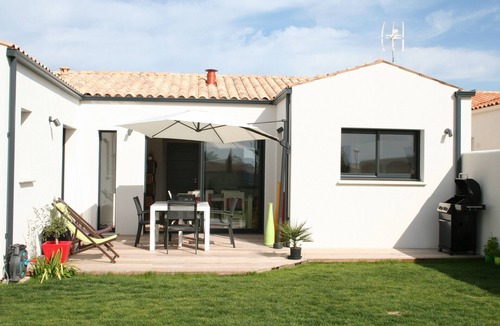 Thaire House | Luxury house, garden, thalasso at 6 kms