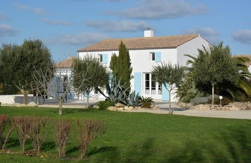 Saint-Denis-d'Oleron Villa | Luxury villa with swimming pool in a quiet and wild environment