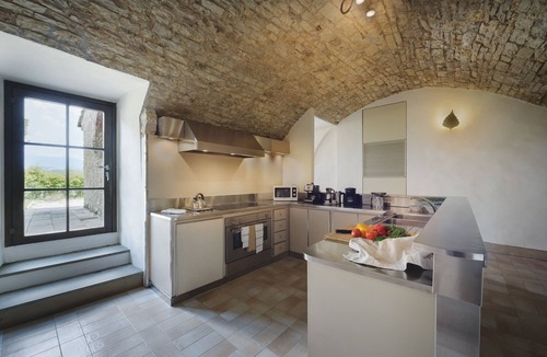 Rignano sull'Arno Villa | Luxury villa just 14 km from Florence. Sleeps 16 with hydromassage, sauna & gym!