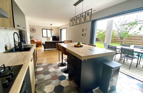 Merignac House | Mérignac Centre, Maison de 150m², 5 Chambres, Piscine