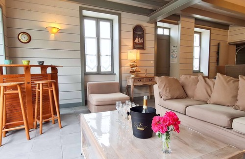 Sainte-Marie-de-Re House | Magnificent village house 50m from the market