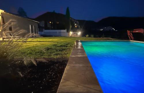 Seguret Villa | Magnifique Villa Neuve avec piscine