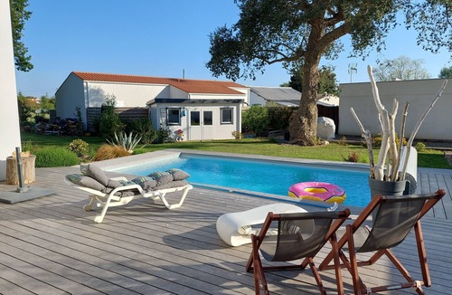Royan House | Maison 4 Chambres 2 Salles D'eau Avec Piscine Dans Quartier Calme et Boisé