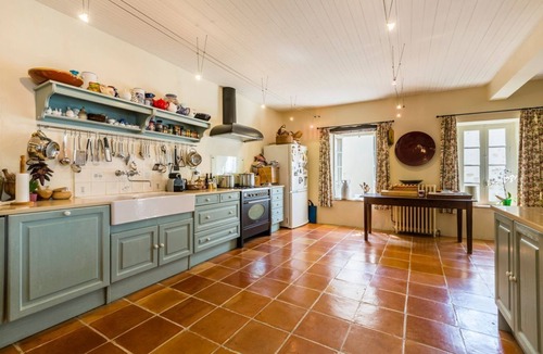 Pujols Villa | Maison Acacia - Six Bedroom Villa, Sleeps 12