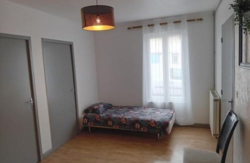 Saint-Denis-de-Pile House | Maison au bord de l'eau et au calme pour les vacances