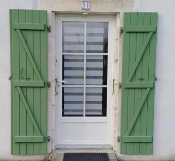 Marans House | Maison calme au bord de l'eau