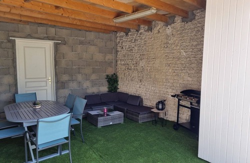 Juillac-le-Coq House | Maison Charentaise