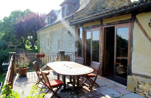 Saint-Cybranet House | Maison charmante à Saint-Cybranet avec piscine partagée