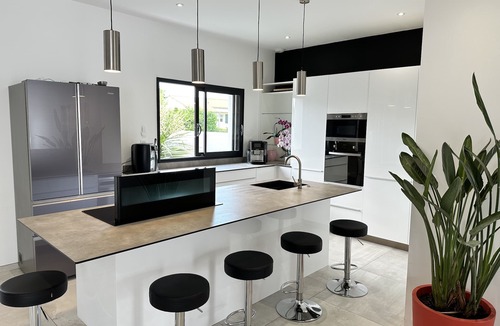 Thaire Villa | Maison Contemporaine Proche Plage
