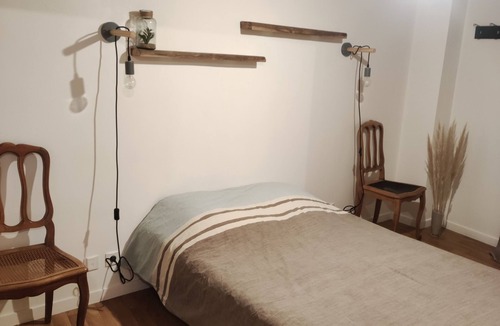 Vernoux-sur-Boutonne House | Maison Dans Petit Bourg