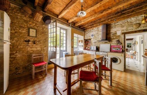 Julienne House | Maison de charme à Julienne + grand jardin