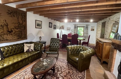 Pliboux Villa | Maison de Charme au Calme de la Campagne Avec spa