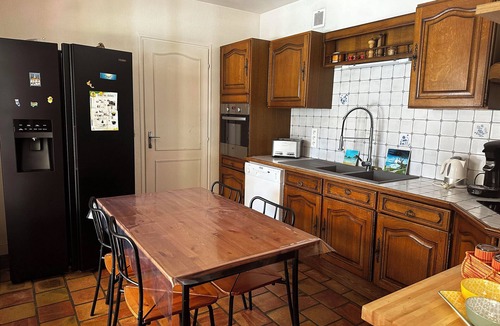 Jau-Dignac-et-Loirac House | Maison DE Vacances Pour 6 Personnes