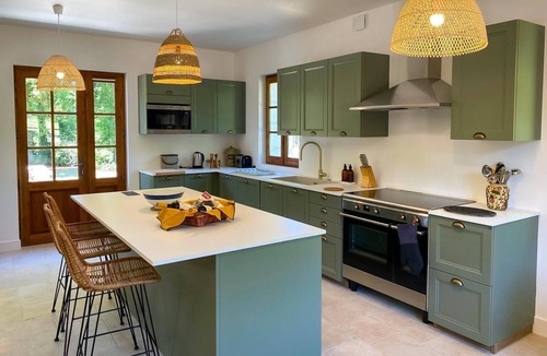Bourdeilles Villa | Maison De La Dronne - Four Bedroom Villa, Sleeps 8