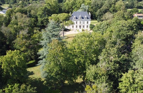Vouille House | Maison de Maître 19ème Siècle Dans Village Calme à 15km de Poitiers