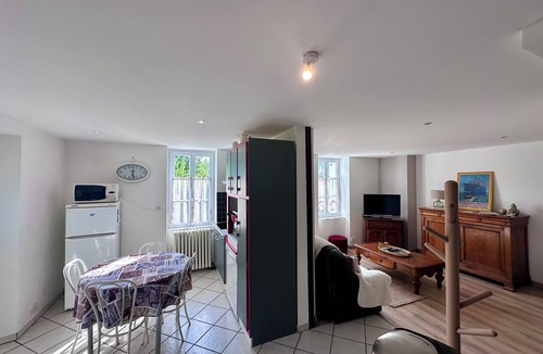 Perpezac-le-Noir House | Maison de Perpezac - Jardin & Clim - 7 personnes - Perpezac-le-Noir