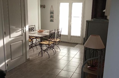 Saujon House | Maison de village au calme
