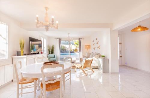 Le Revest-les-Eaux House | Maison en Provence-Entièrement Climatisée-Piscine Privée-Cuisine Extérieure-Pétanque-15 Minutes de la Plage