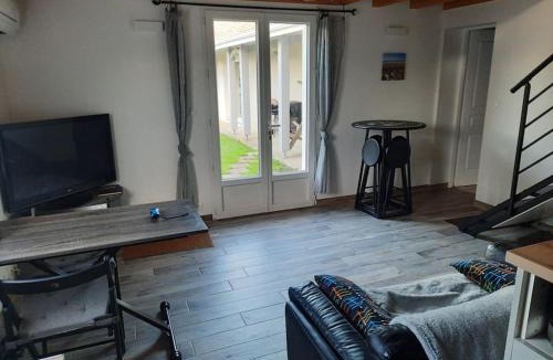 Faleyras House | maison