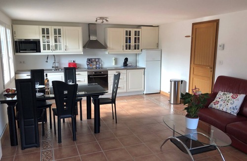 Saint-Georges-de-Didonne House | Maison Entiere 200 M² 12/15 Pers. Piscine Privee- 400m Plage Royan Parc - Calme