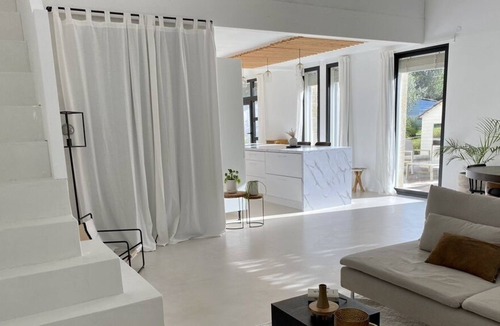La Lande-de-Fronsac House | Maison Girondine D'exception, Idéale Pour les Familles !