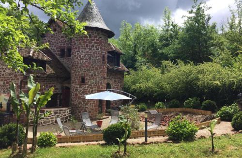 Collonges-la-Rouge Villa | Maison luxe Collonges la rouge,jakuzzi,clim,WIFI,piscine