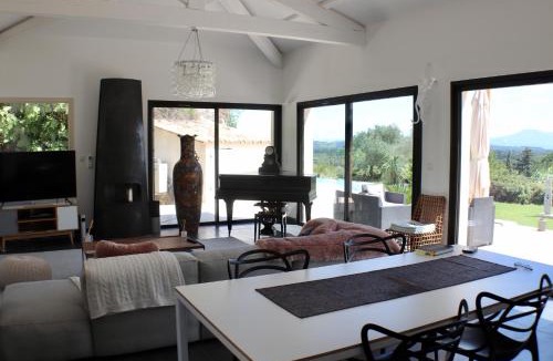 Pujaut Villa | Maison proche d'Avignon