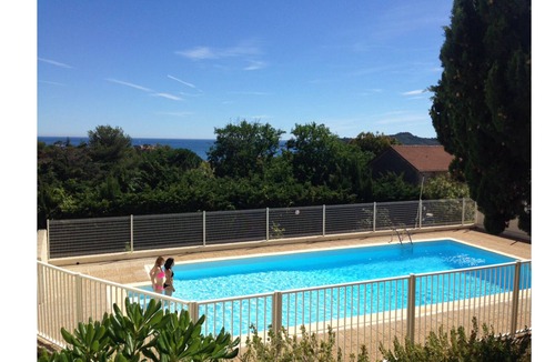 Giens House | Maisonette and garden 5 minutes walk from the beaches