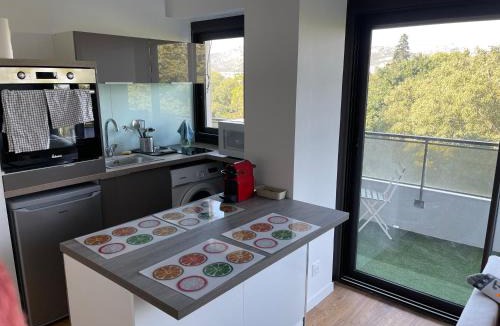 Mazargues Apartment | MIchelet st jacques saxo