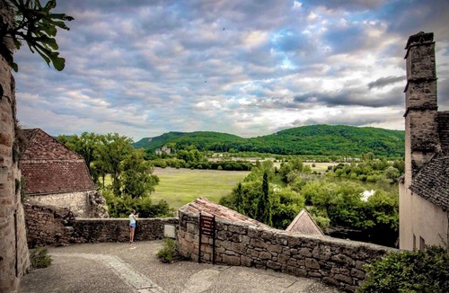Beynac-et-Cazenac House | Million Euro View- Villa Mont Joie