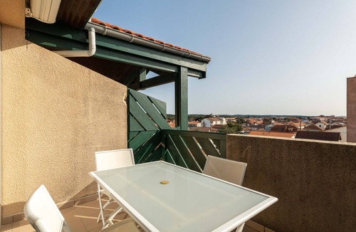 Mimizan-Plage Apartment | Mimizan Beach: T2 Mezzanine Apartment 2 stars, 4 ppl, ocean view, parking included